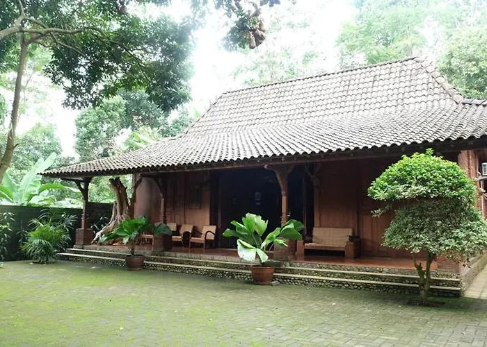 Villa Karang Kedempel Bandungan Simplyhomy